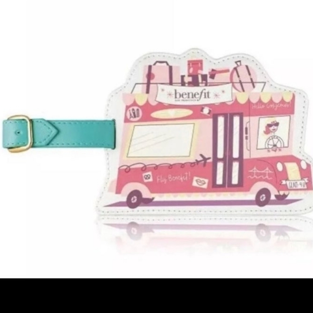 Benefit Luggage Tag